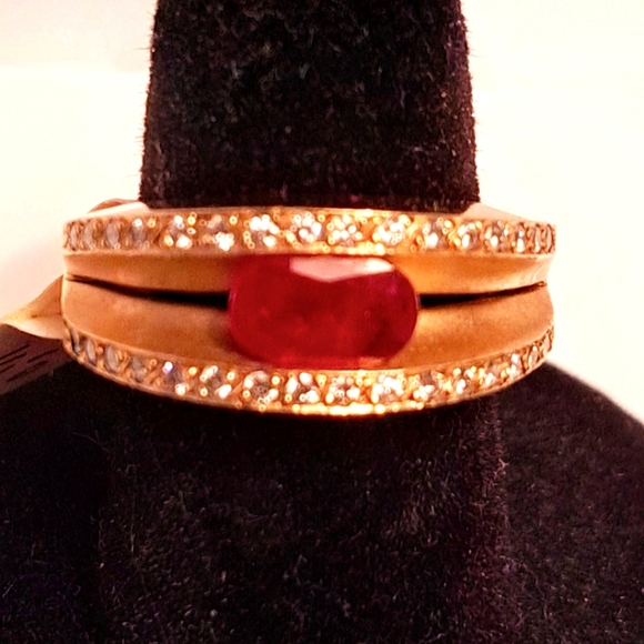 Ruby and Diamond Vintage Band - Picture 1 of 6